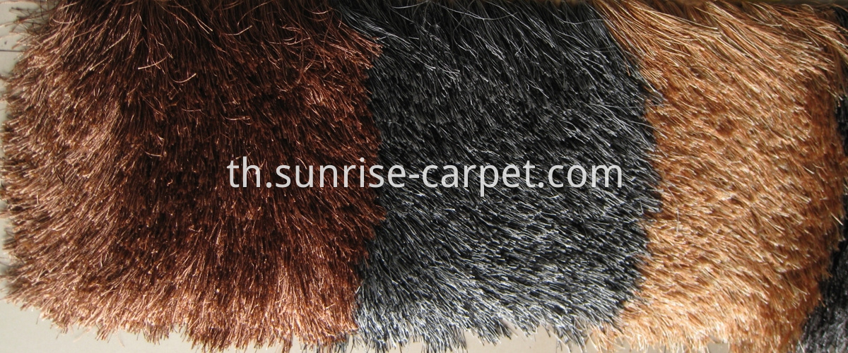 The detail of Long Thin Silk Shaggy With Plain Color